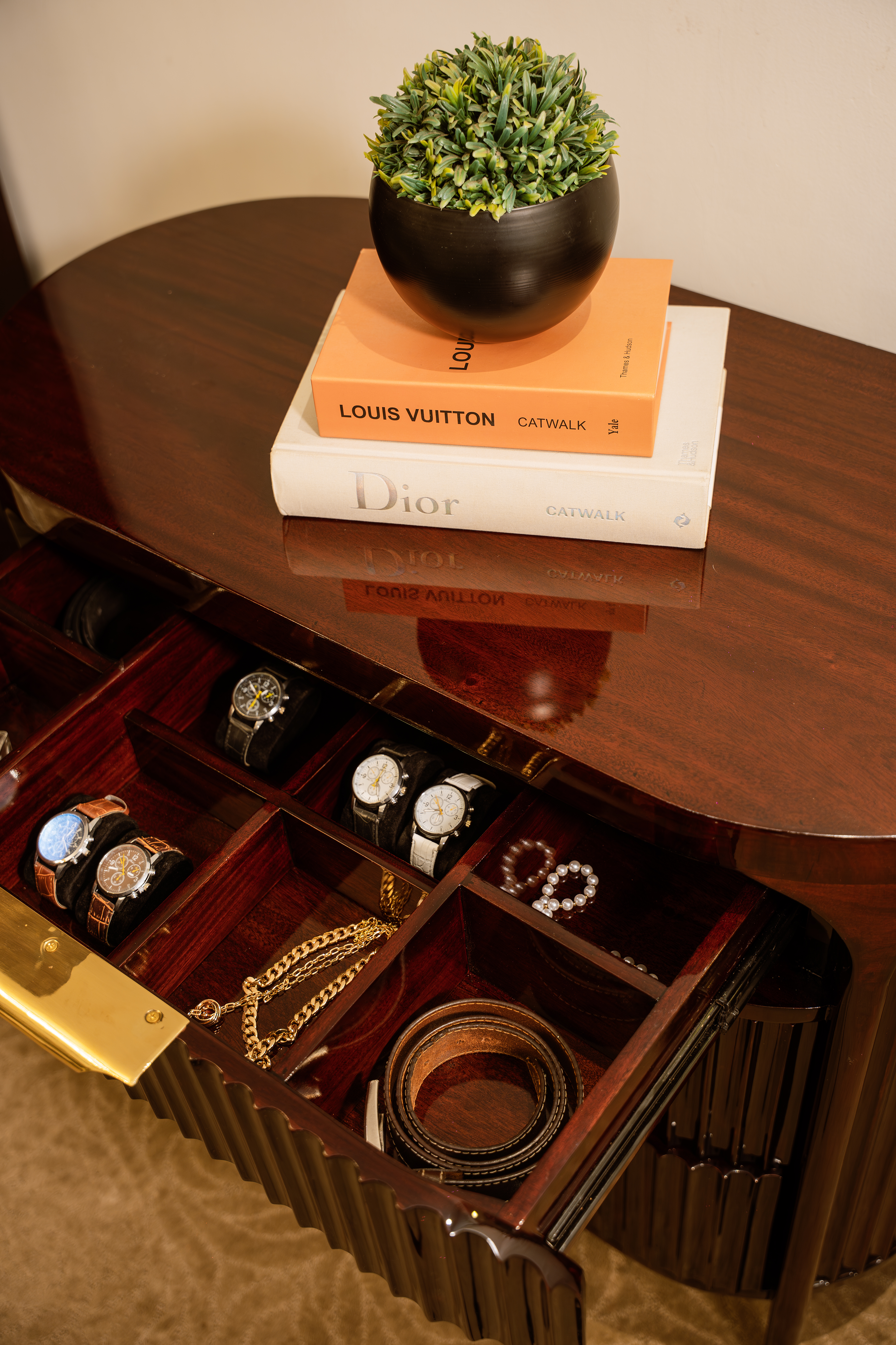Houston chest of drawers